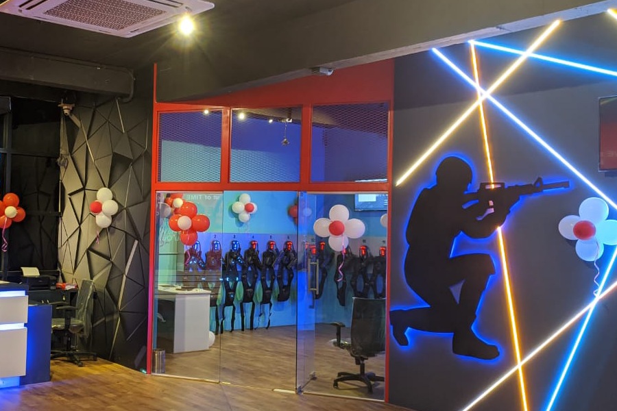 Escape Rooms & Indoor Sports 